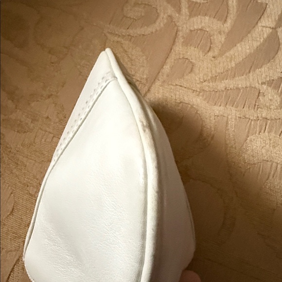 Coach vintage Zip Leather Handled Wristlet Off White preowned - Picture 11 of 16